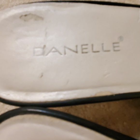 Danelle black slides heels size 8.5 - Picture 3 of 8